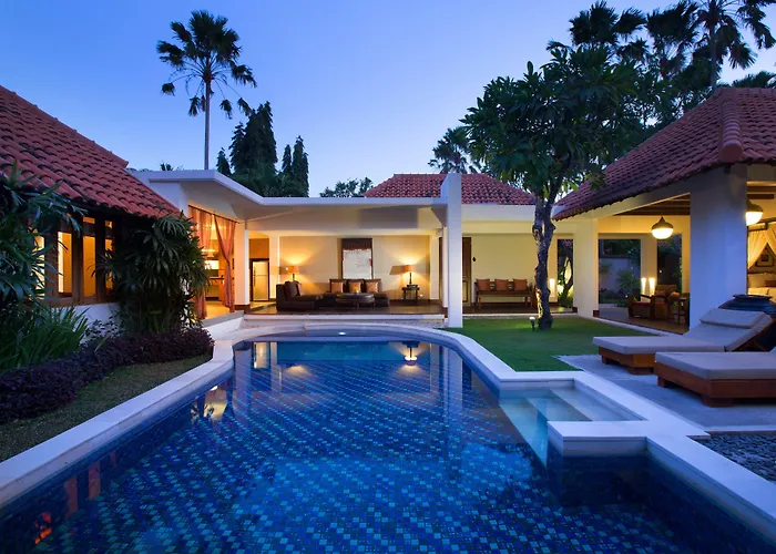 Villa Alaya Dedaun Kuta *