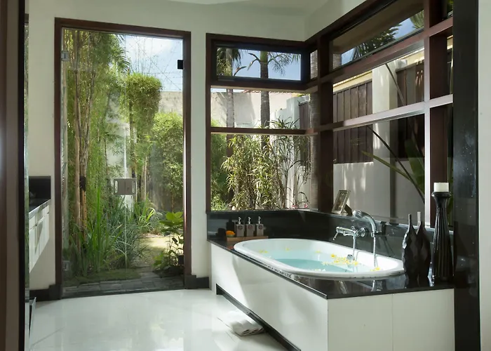 Villa Alaya Dedaun Kuta Legian (Bali)